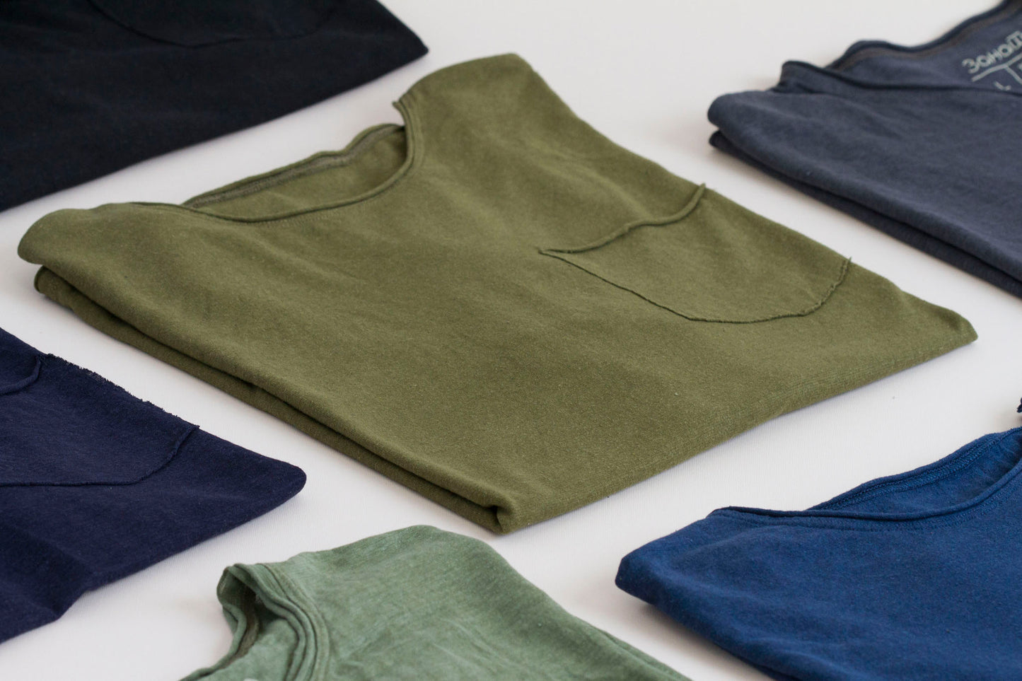 Лагана мушка мајица од конопље и органског памука