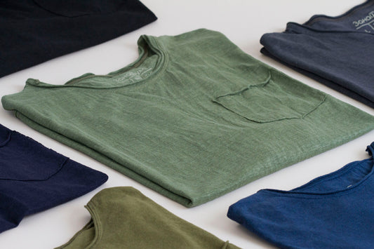Лагана мушка мајица од чисте конопље